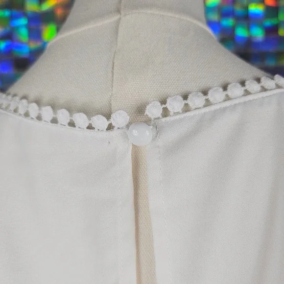 White Wrap Top Cropped Blouse Pom Trim Short Sleeve V Neck Elegant - Picture 6 of 7